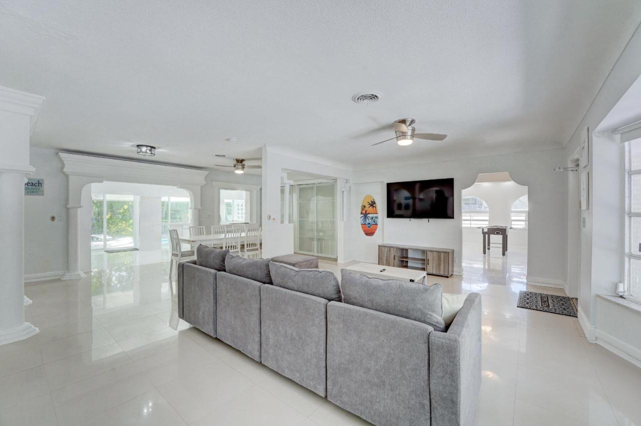 Luxury Tropical Oasis! Huge Saltwater Pool! 1 Mile To Beach! Villa Fort Lauderdale Exterior photo