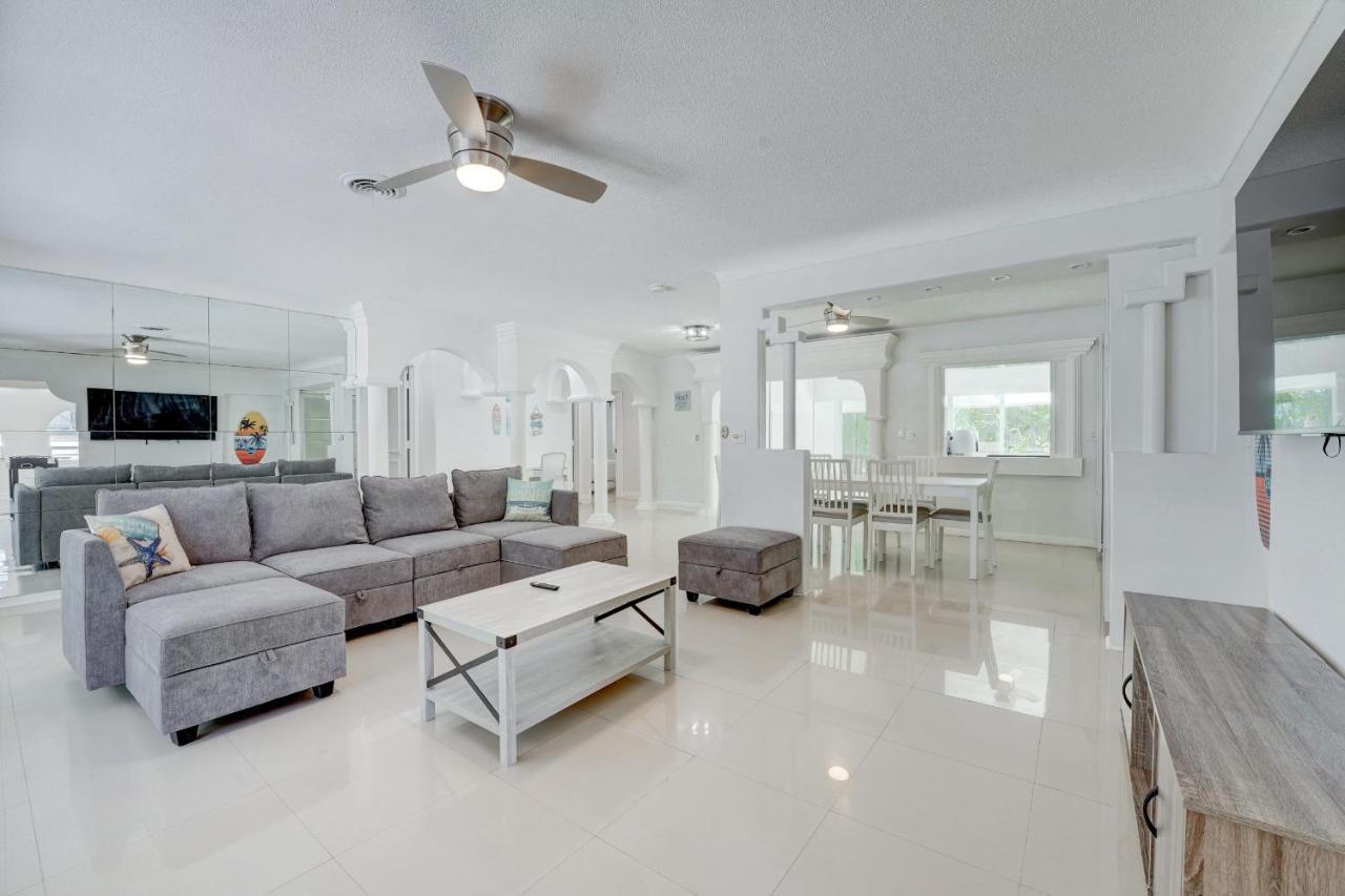 Luxury Tropical Oasis! Huge Saltwater Pool! 1 Mile To Beach! Villa Fort Lauderdale Exterior photo