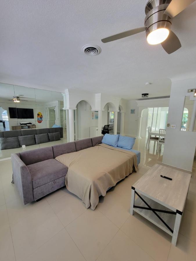 Luxury Tropical Oasis! Huge Saltwater Pool! 1 Mile To Beach! Villa Fort Lauderdale Exterior photo